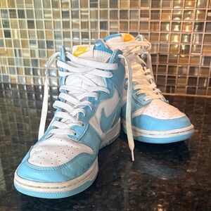 Nike High-Top Sneakers in Light Blue and White
